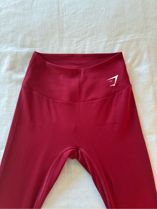 Gymshark Pants - Gymshark High-Waisted Burgundy Leggings